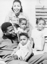 Sidney Poiter with his 1st wife and his children...