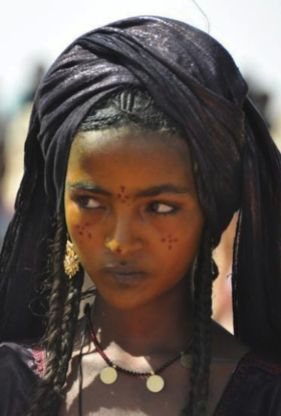 Afrikan Gypsy Woman 2